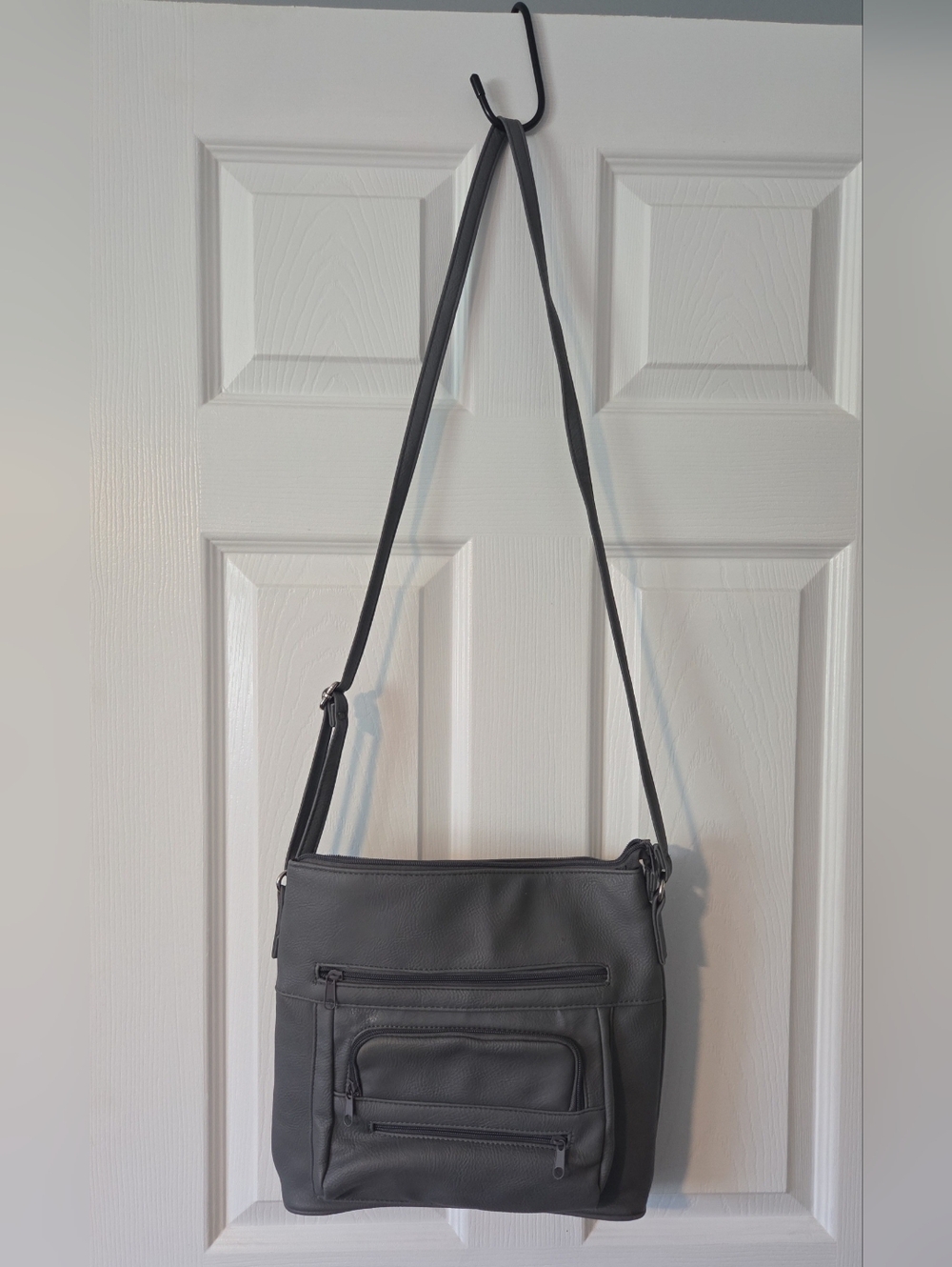 Classic Gray Crossbody Bag with Front Pockets